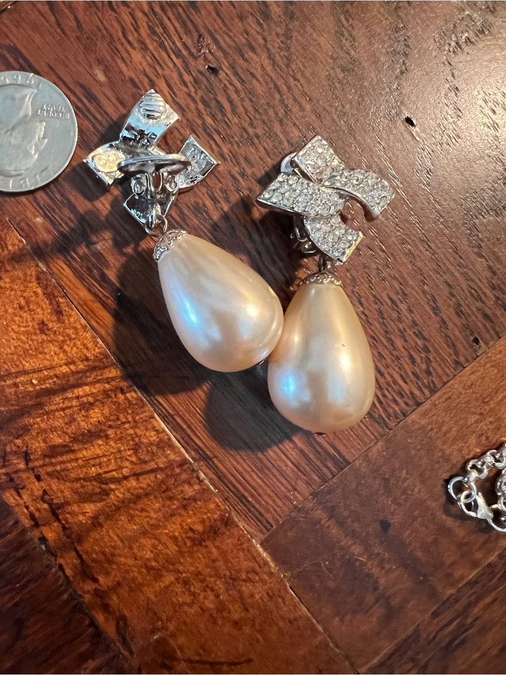 KJL Large Pearl and Rhinestone Clip On Earrings - Picture 6 of 6
